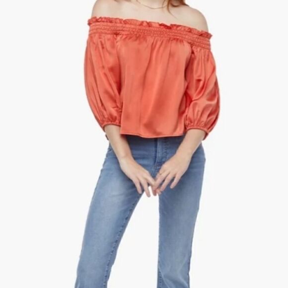 JustFab Printed Off the Shoulder Top - Picture 4 of 7